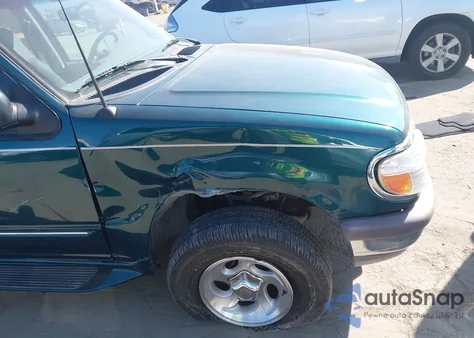 1996 Ford Explorer from USA, damaged, VIN 1FMDU32XXTUD85108